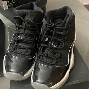Jordan grade school size 6